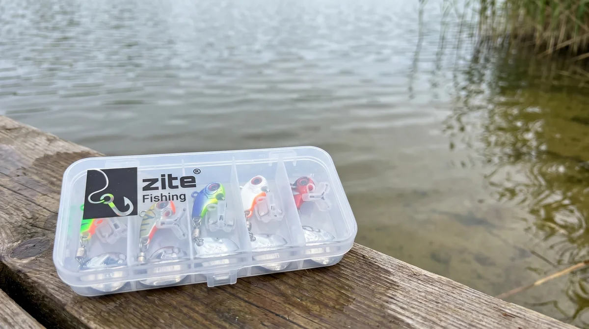 Zite Fishing Jigspinner Set Neon L 10g – 5 Neonfarben Barsch Zander Hecht Tackle-Box - Detaillierte Übersicht