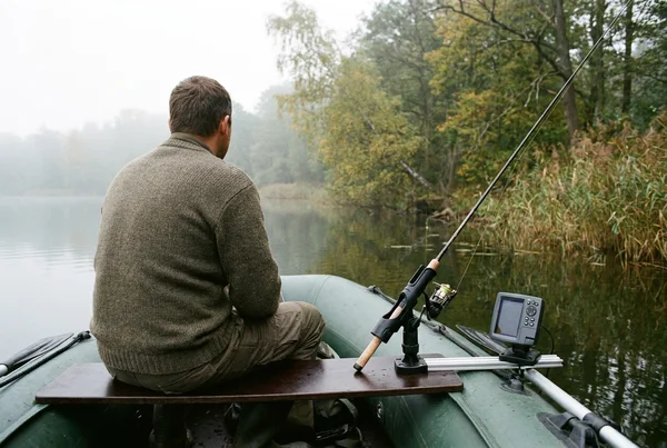 Rutenhalter für schlauchboot ohne bohren montieren in der Praxis