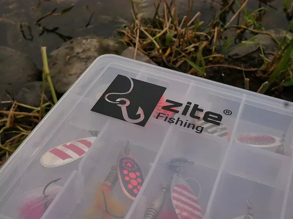Zite Fishing Angelbox Doppelseitig Transparent 29,5x19x6cm_auswahl5
