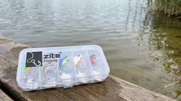Zite Fishing Jigspinner Set Neon L 10g – 5 Neonfarben Barsch Zander Hecht Tackle-Box_auswahl1