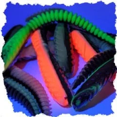 Zite Fishing Twerky Tailer Dark Mix Knoblauch 7 cm 8 STK 3in1 Gummiköder Forelle - UV-Reize für mehr Aufmerksamkeit