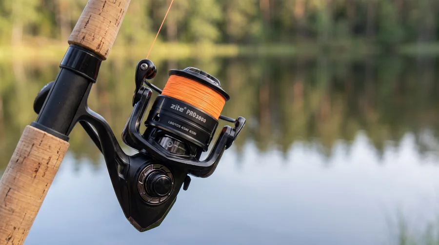 Zite Fishing Spinning Reel Pro 3000 bespult Spinnrolle mit Frontbremse 8+1 2 Aluminiumspulen für Spinnfischen - Vielseitig am Süßwasser