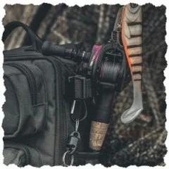 Zite Fishing Slingbag Angelrucksack mit 2 Tackleboxen - 36 x 25 x 13 cm Angeltasche - Platz mit System