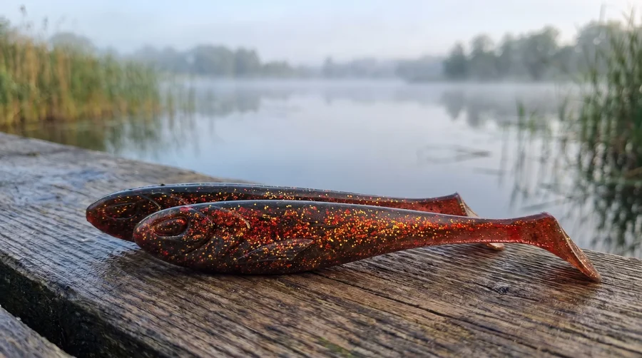 Zite Fishing Gummifisch Inzite Flanker Goldy Oil 23,5 cm - Großhecht Köder im 2er Pack - Bereit für Großhecht