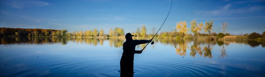 Angler im Drill am Fluss — die Bestseller von Zite Fishing